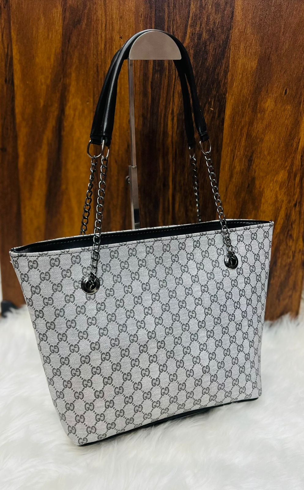 Elite Square-Buckle Shoulder Bag