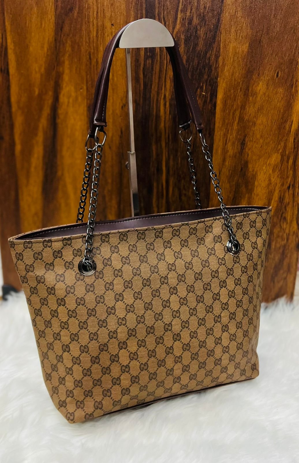 Elite Square-Buckle Shoulder Bag