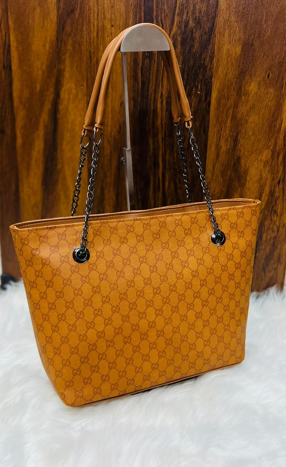 Elite Square-Buckle Shoulder Bag