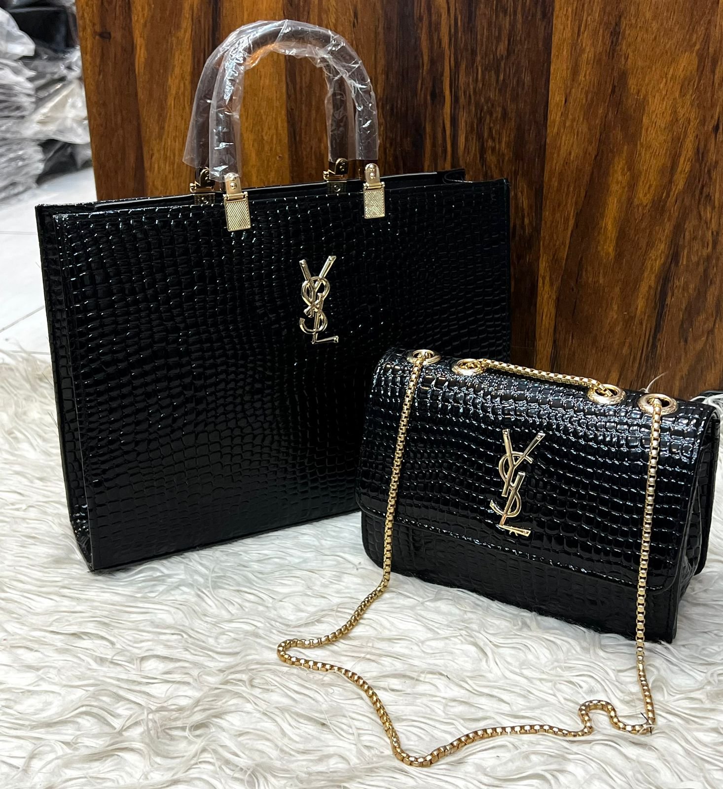 Signature W-Lock Textured Handbag