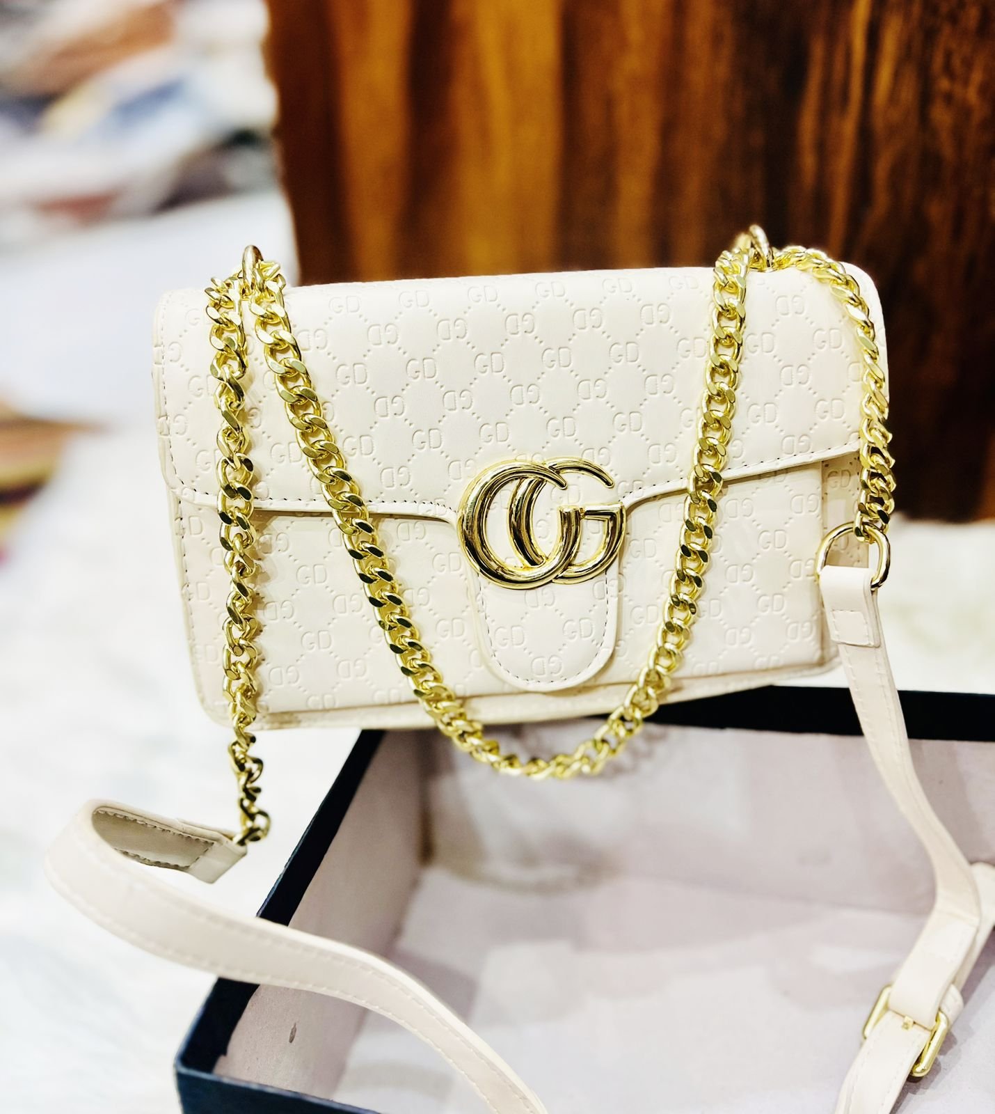 Minimalist Geometric Lock Satchel