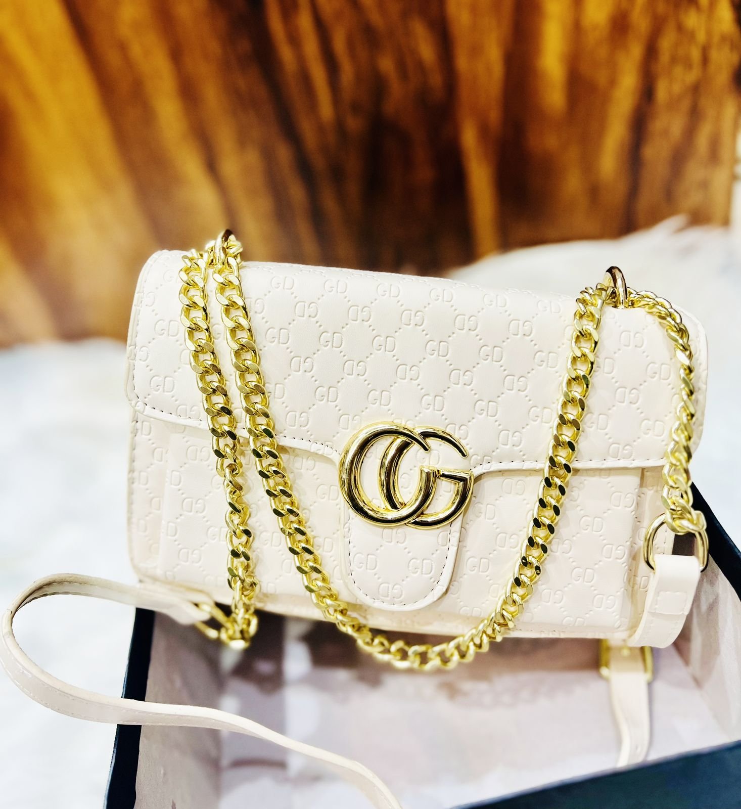 Minimalist Geometric Lock Satchel