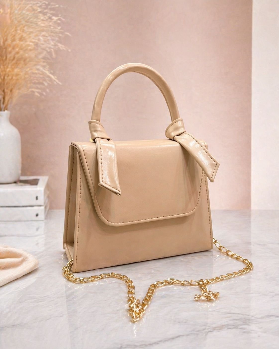 Diamond-Quilted Chain Crossbody